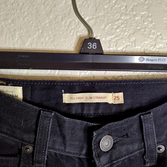 Levi's Premium 70's High Slim Straight Women's Jeans sz 25 - Picture 6 of 9